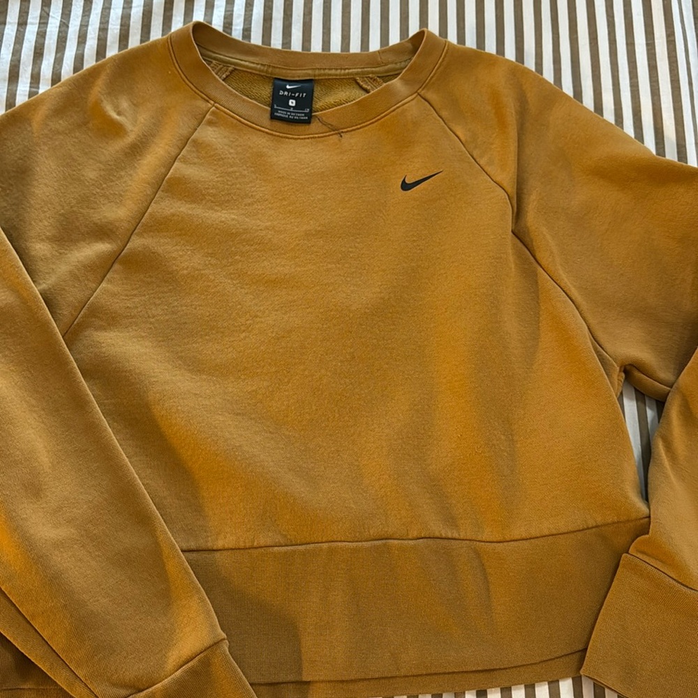 Nike Women's Crewneck Sweatshirt in Mustard